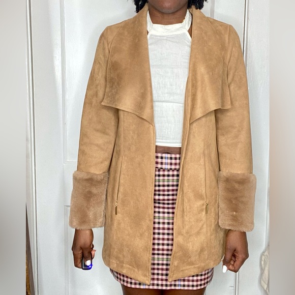 Jacket - Picture 3 of 4